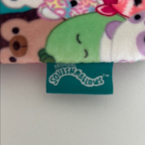 Squishmallows Colorful Zipper Pouch - Picture 4 of 6